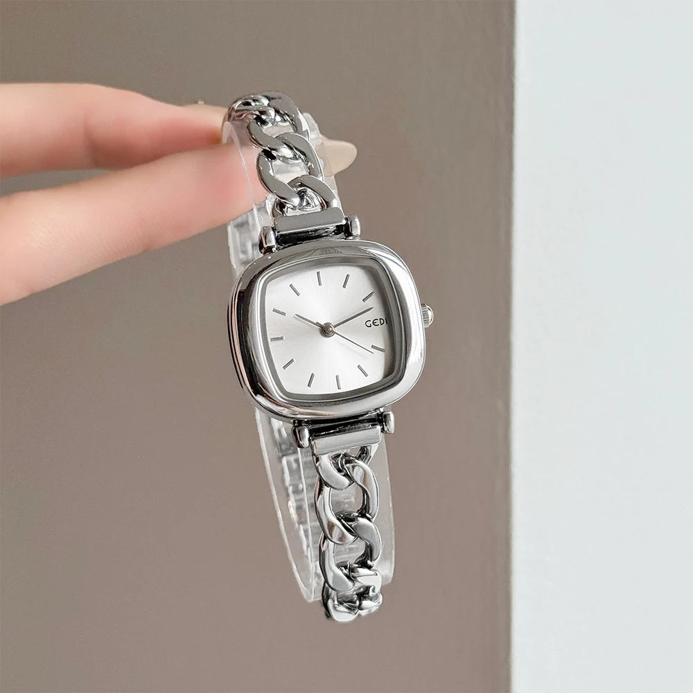 GEDI Watch Elegant 2026 Women Niche Exquisite Light Luxury Shell Bracelet Quartz Women's Silver Watches Gift for Ladies