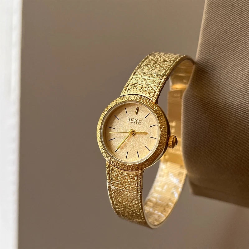 2025 Vintage Woman Quartz Watch Gold Noble Clock Fashion Bracelet Steel Belt Elegant Women Watches Luxury
