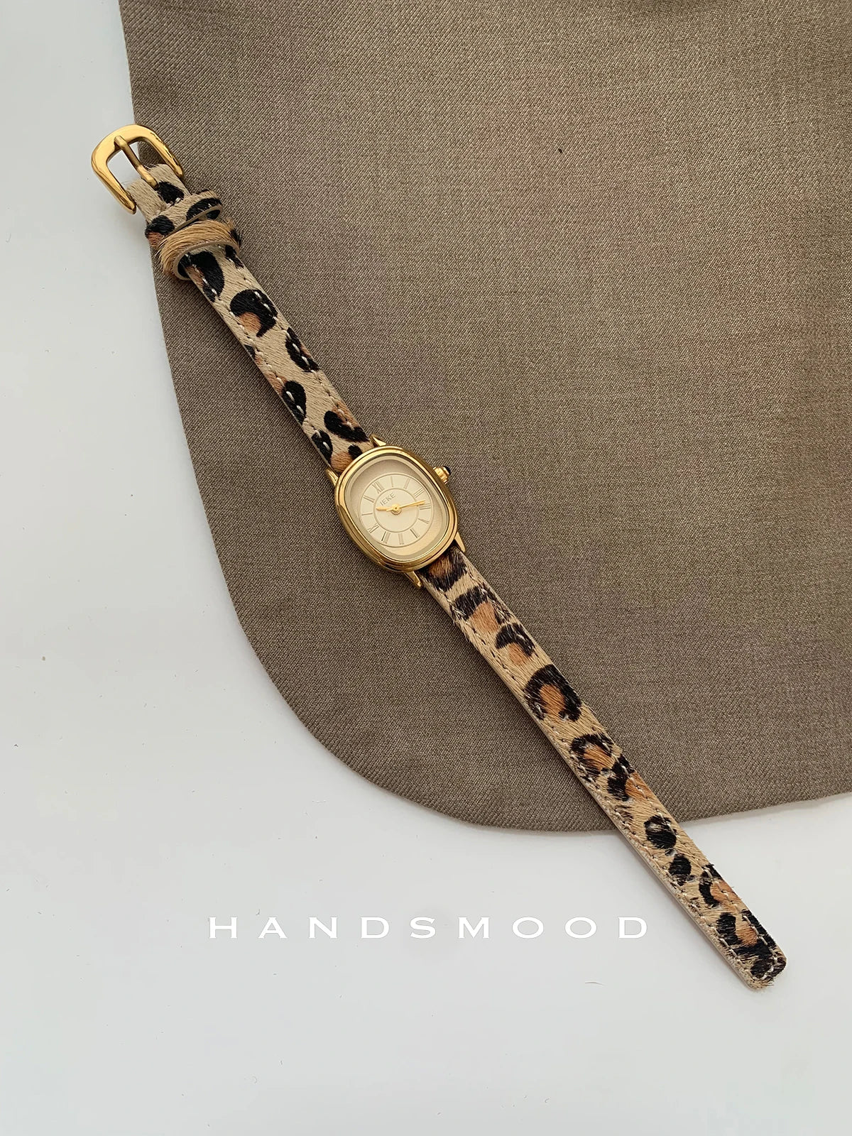Retro High-End Luxury Gold Watch for Women: Versatile Quartz Timepiece, Vintage-Style Stainless Steel Gift for Women