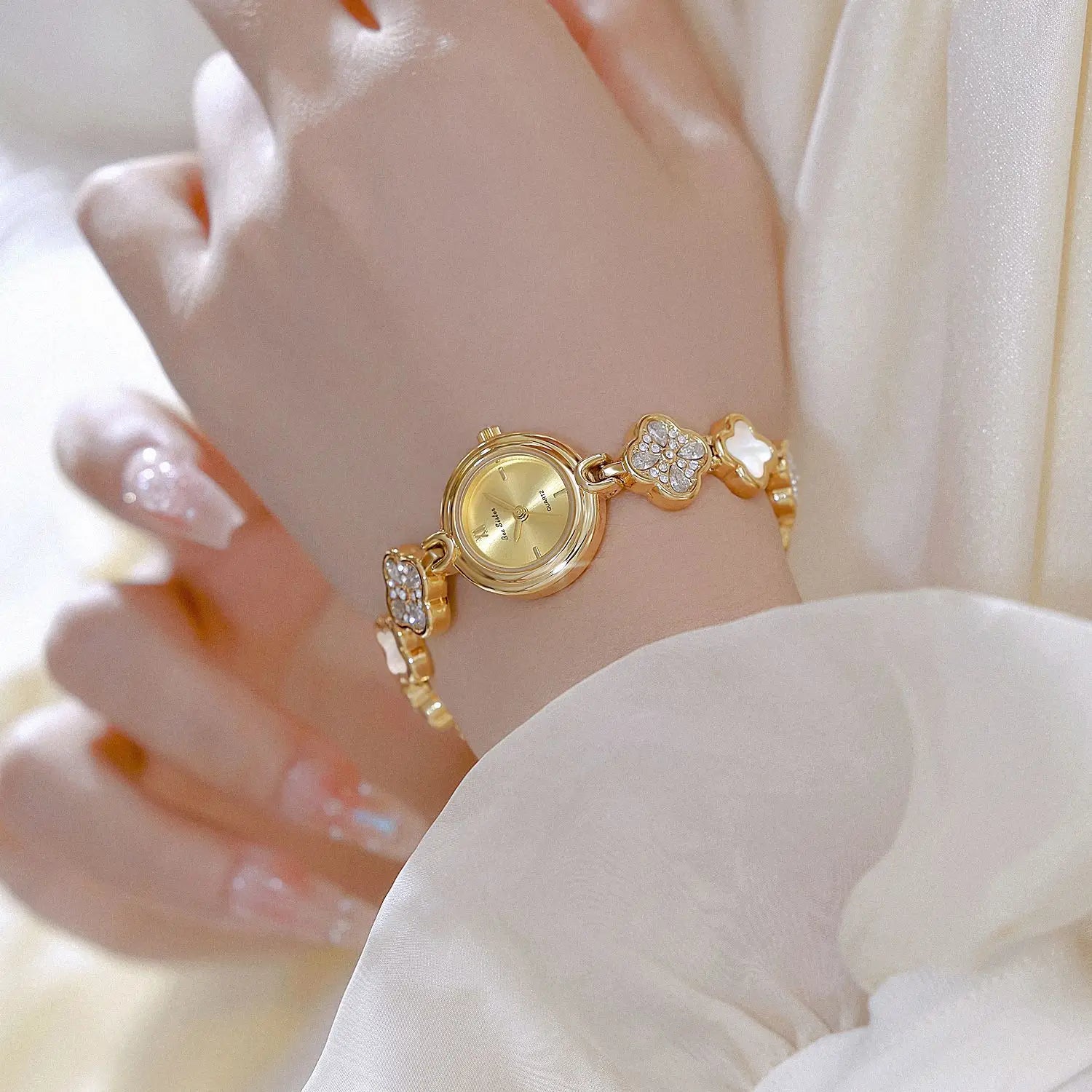 Women's Watch Natural Blue Shell Dial Bracelet Elegant Crystal Dress Watches for Women Fashion Luxury Small Quartz Ladies Clock