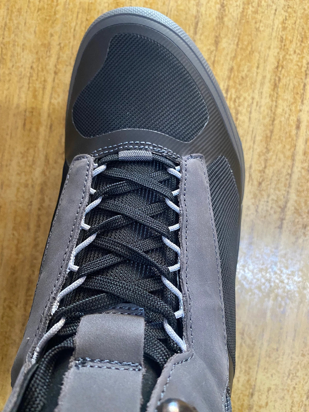 Trendy High Top Running Shoes Men Luxury Original Waterproof Sneaker Non Slip Outdoor Hiking Climbing Trekking Boots Patchwork
