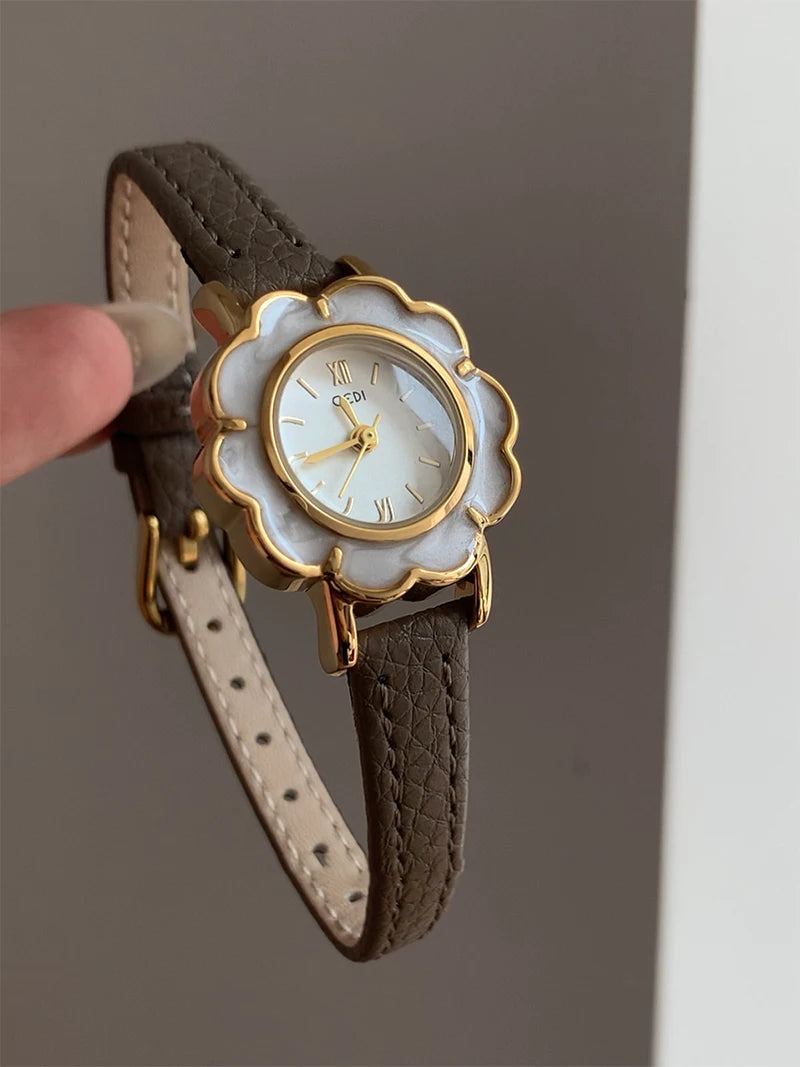 Ladies Elegant Quartz Vintage Watch Niche Minimalist Leather Strap Wristwatch Gifts Women Watches Exquisite Fashion