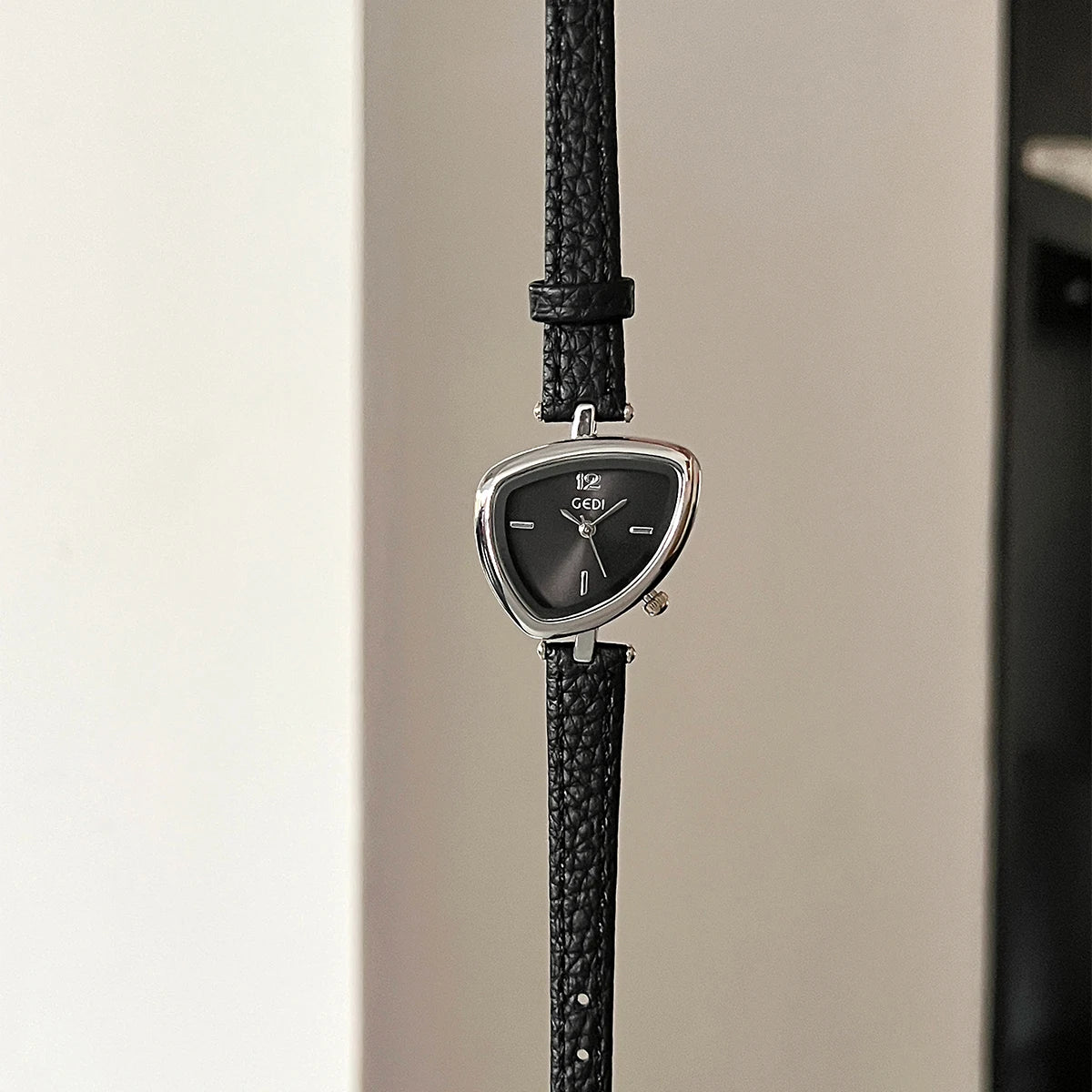 GEDI Vintage Watch Leather Light Luxury Simple Unique Irregular Dial Ladies Watches Elegant Quartz Waterproof Women's Wristwatch