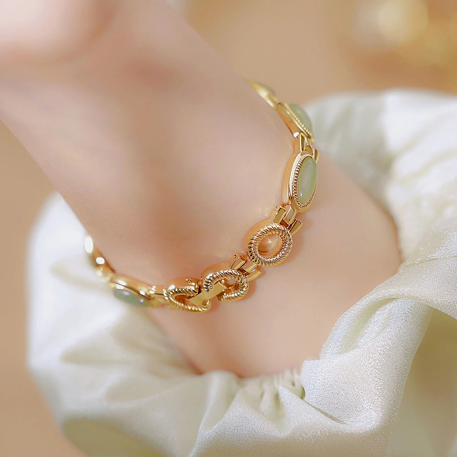 High-end Luxury Ladies Watches Elegant Green Jewelry Jade Quartz Bracelet Wristwatch gifts for women 2025 Fashion dress Watch